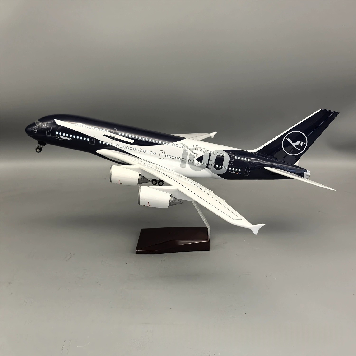 Model Kit Resin - New 45cm Lufthansa A380 100 Years