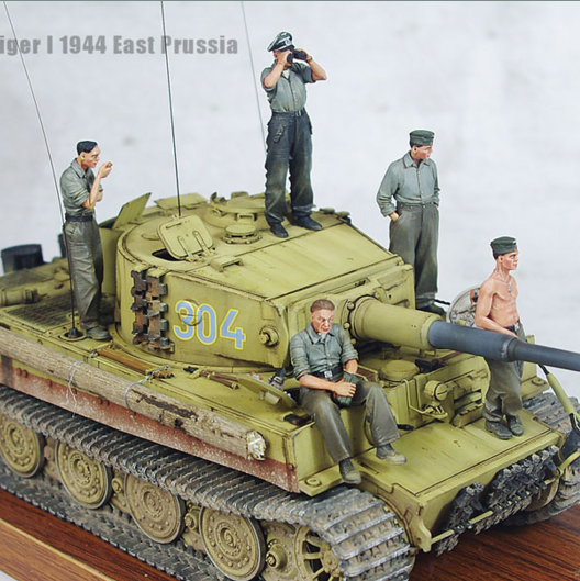 1/35 model kit resin kit  Memb - огляд і ціна Model Kit Yamato Space