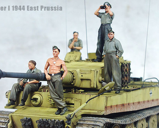 1/35 model kit resin kit  Memb - огляд і ціна Model Kit Yamato Space