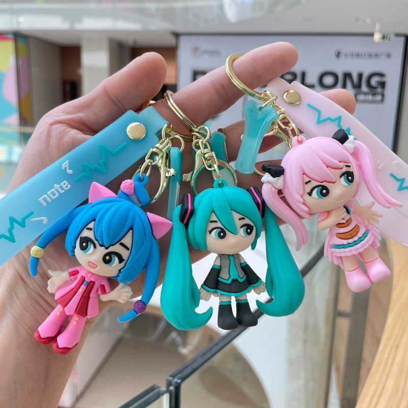 Hatsune Miku Keychain New Crea - огляд і ціна Model Kit Cars