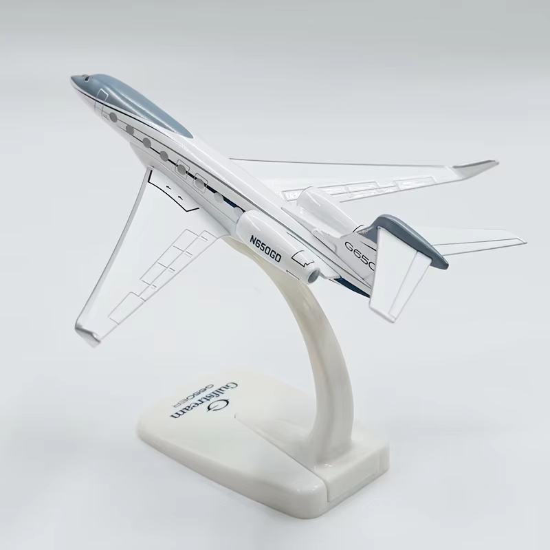 G650ER 1/200 Scale Private Bus - огляд і ціна Model Kit Resin